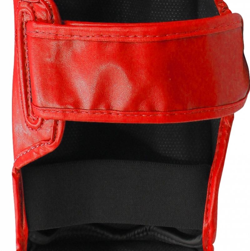 Adidas ščitnik za goleni in nart Wako, rdeč