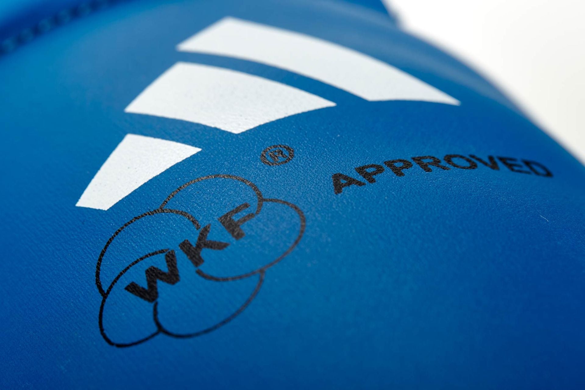 Adidas ščitniki narta, odobreni s strani WKF, modri